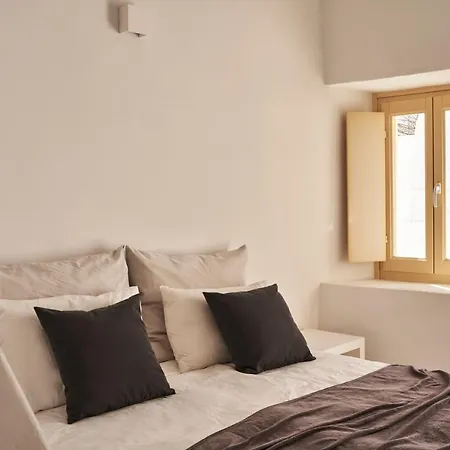 Town Box Apartment